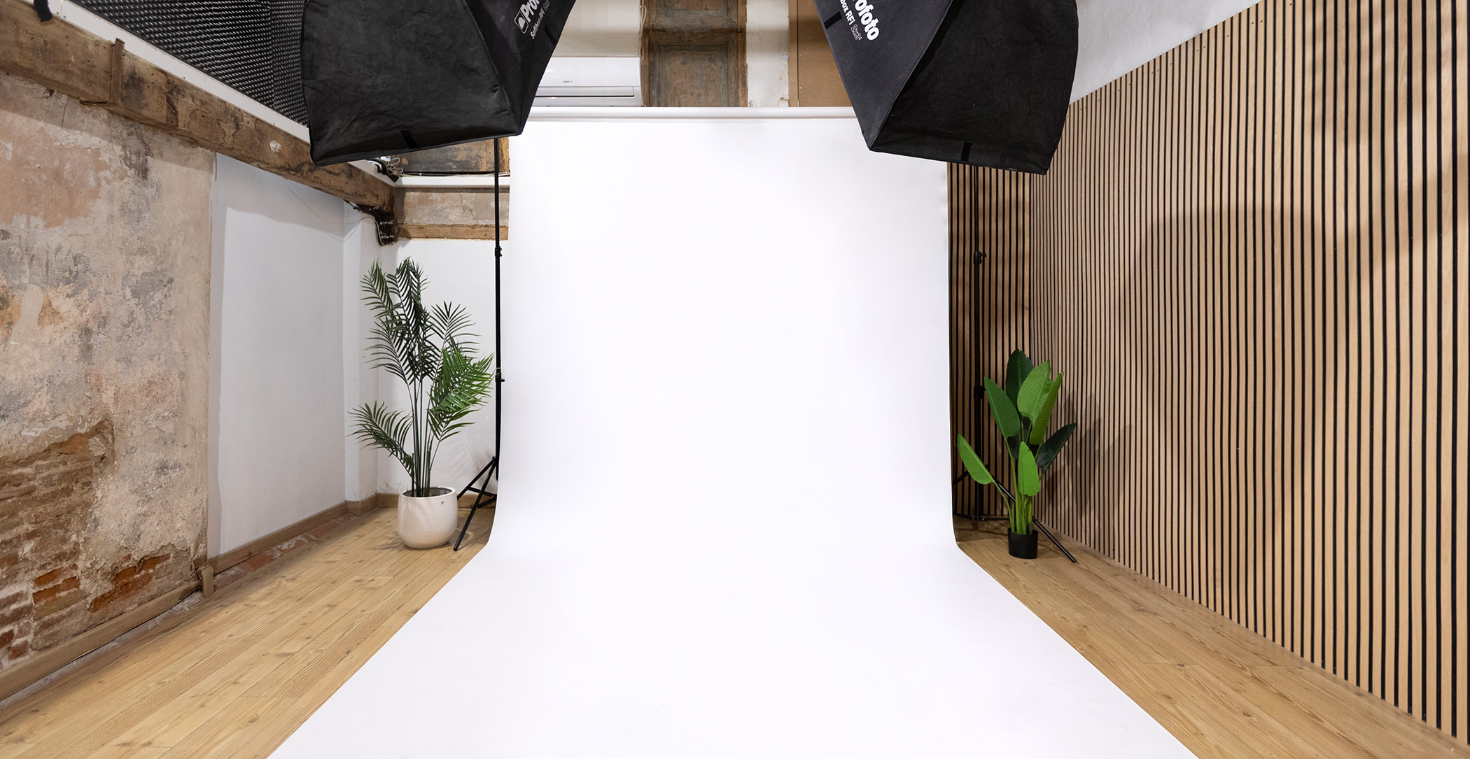 Alquiler de Plató 4 Video podcast y fotos&video